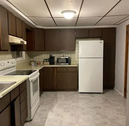 Cozy 4 Bd House In Pitt *